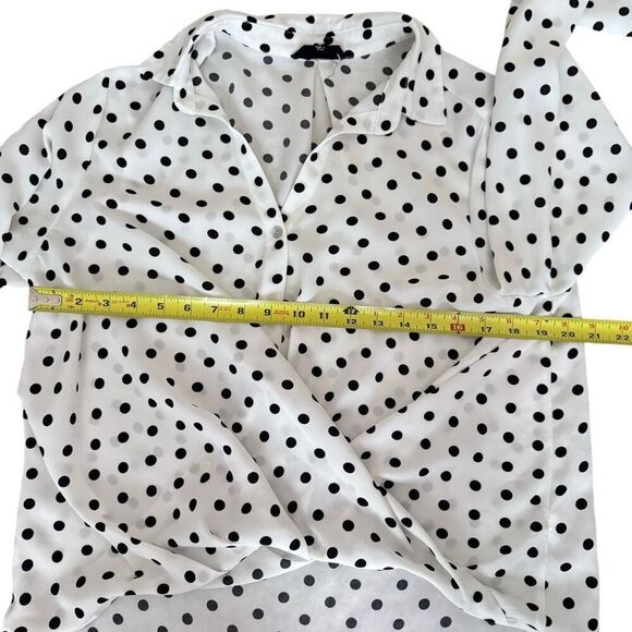Akaiv Cream Black Polkadot Blouse VNeck Faux Knot Crossover 100% Polyester Mediu - Picture 5 of 9